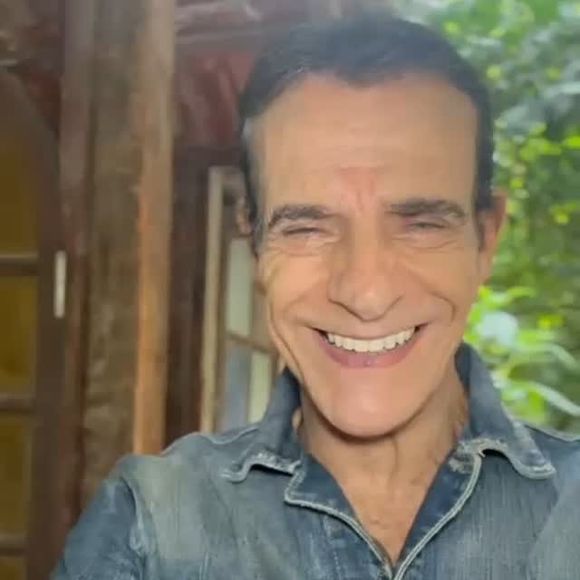 Mário Gomes foi internado em um hospital após enfiar uma cenoura no próprio ânus? A história ganhou tanta força que chegou a ser publicada em jornais e revistas da época