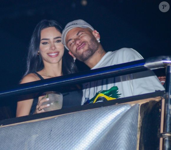 Em uma publicação, uma página internacional confundiu Bruna Biancardi com Bruna Marquezine ao falar quem é a esposa de Neymar