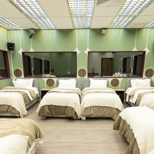 No reality Casa do Patrão, a área mais disputada garante conforto e influência no jogo