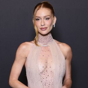 Marina Ruy Barbosa deixou lingerie à mostra em Cannes
