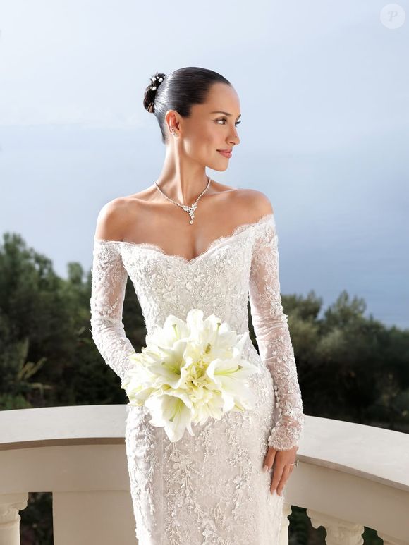 O visual clean de Alexandra Saint Mleux, namorada do piloto de Charles Leclerc, está em perfeita sintonia com a tendência Bridal Glow, aposta de maquiagem para casamentos em 2026 que valoriza pele iluminada, natural e com viço saudável