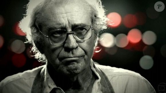 Quadro de saúde inspira cuidados devido à combinação de pneumonia e condição cardiológica; o ator Juca de Oliveira interpretou o personagem Santiago na novela Avenida Brasil (2012)