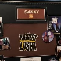 Hoje na Netflix: essa série só tem 3 episódios e promete mostrar lado obscuro e secreto de fenômeno da TV dos anos 2000