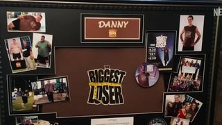 Hoje na Netflix: essa série só tem 3 episódios e promete mostrar lado obscuro e secreto de fenômeno da TV dos anos 2000