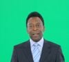 Pelé usou chave em 1966 para fazer assinatura em violão: item histórico vai a leilão