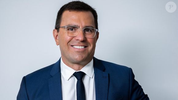 SBT analisou que Rodrigo Bocardi mais fazia propaganda da sua página na web do que comentava as pautas do dia