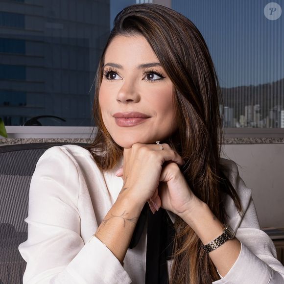A doutora Rafaella Costa, médica dermatologista titular da Sociedade Brasileira de Dermatologia (SBD), tira dúvidas sobre psoríase. Confira na matéria