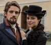 O romance de Felipe (Rafael Cardoso), também entra em crise. Prestes a oficializar a união com Melissa (Paolla Oliveira), o rapaz demonstra claramente que não está disposto a seguir com o casamento.