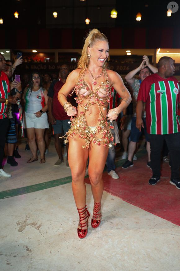 Virgínia Fonseca deve ficar longe do namorado, Vini Jr., no carnaval: 'É a vida que ele ama, e não tem folga, né? É jogar, jogar, jogar'