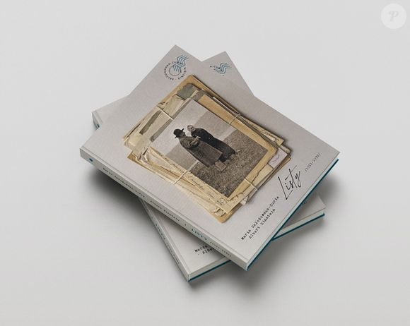 Publicado pela Fundação para o Desenvolvimento da Educação para a Indústria, em colaboração com o Museu Maria Skłodowska-Curie de Varsóvia, o livro 'Maria Skłodowska-Curie Albert Einstein The Letters' reúne correspondências inéditas entre os dois cientistas
