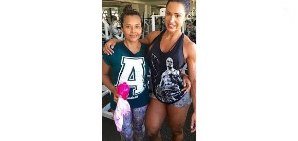 Mãe de Gracyanne Barbosa escreveu: ‘Se aceitou o papel já sabia. Então, deixa de palhaçada’