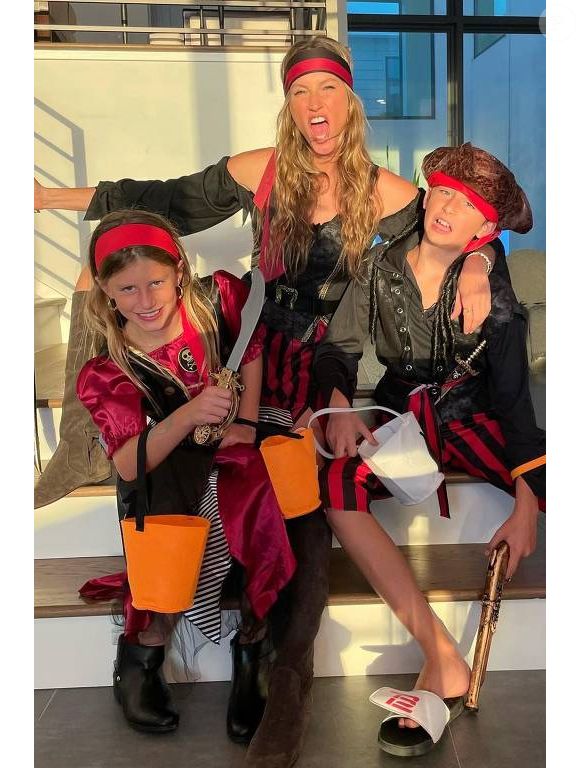Gisele Bündchen foi mãe pela terceira vez. Do casamento com Tom Brady, ela teve Benjamin e Vivian