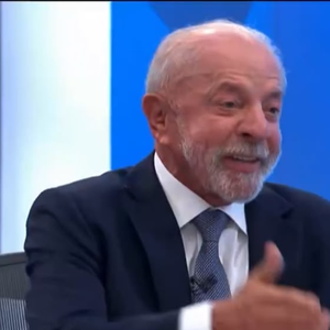 Lula participou de sabatina na Globo com Renata Lo Prete nesta quinta-feira (15). A entrevista repercutiu nas redes sociais, com elogios ao presidente e à jornalista, além de comparações com o encontro do primeiro turno