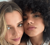 Samantha já falou publicamente sobre o relacionamento com Manu Morelli. "É uma relação muito gostosa. É muito prazeroso ter uma pessoa ao meu lado que, além de eu admirar como artista, me inspira por ser quem é", disse ao Extra.
