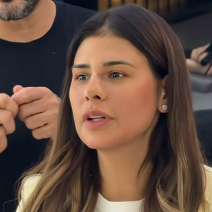 Simone Mendes explicou que o novo nariz não é resultado de uma rinoplastia, mas de um procedimento com fios para levantar a ponta que a incomodava ao sorrir