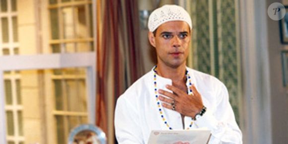 'Suave Veneno' reuniu personagens como Uálber Cañedo (Diogo Vilela) e enfrentou problemas na audiência