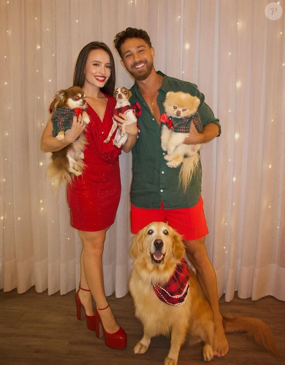 Natal dos famosos: Larissa Manoela passa com o marido, André Luiz Frambach, e família do ator