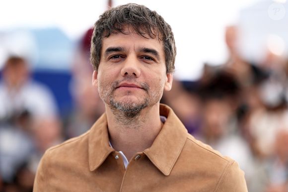 Wagner Moura buscou dica de Bruna Marquezine para não errar no desfile Métiers d’Art