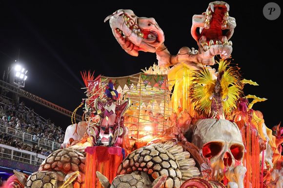 Carnaval 2025 no RJ: Já os testes de luz e som ocorrem nos dias 21, 22 e 23 de fevereiro.