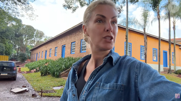 Faltando menos de um mês para o casamento, a reforma da Casa Gialla ainda estava na reta final. De acordo com a Quem, Ana Hickmann contou que imaginava que tudo estaria 100% pronto, mas explicou que alguns detalhes pequenos ainda precisavam de atenção antes da celebração