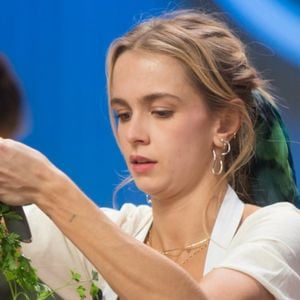 Receita de farofa para o Natal: essa versão com bacon, maçã e manteiga temperada da ex-MasterChef Isa Scherer vai transformar seu almoço