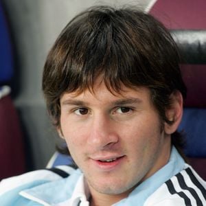 Todo fã de Lionel Messi se lembra do craque assim em seus primeiros anos de fama