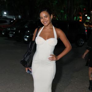 Apesar da previsão positiva para a carreira, Michelle sinaliza um possível ponto de atenção na vida pessoal de Bella Campos: “Surge uma situação para ela que é o seguinte: ela pode vir a gestar uma criança, vem aí uma gravidez talvez pra ela”.