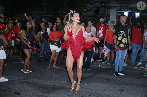 Flávia Alessandra vai estrear no Carnaval 2025 como musa do Salgueiro