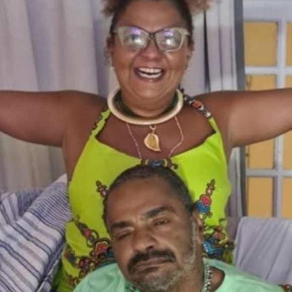 Há 39 anos, Arlindo Cruz fez estas cinco perguntas à esposa antes do casamento para saber se a relação iria longe - e foi!