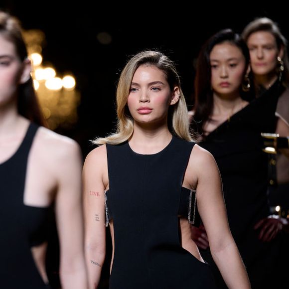 Gabriely Miranda, mulher de Endrick, estreia na Semana de Moda de Madrid