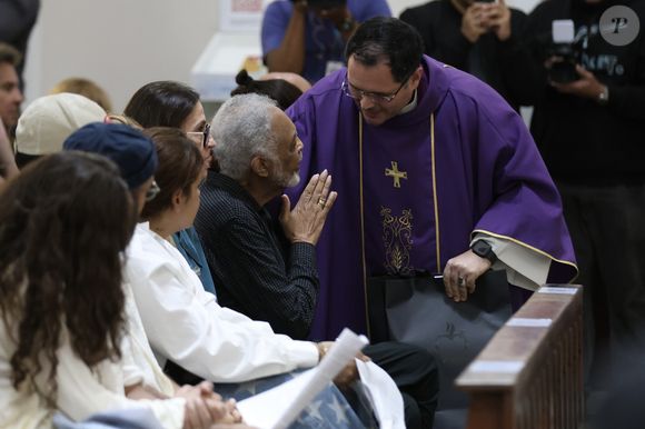 Preta Gil: amigos e familiares celebraram a vida da estrela em uma missa nesta segunda-feira (28)