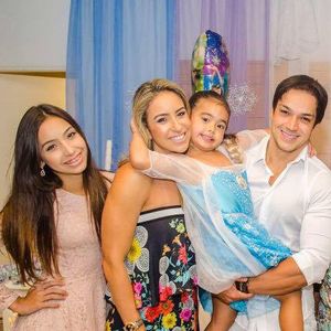 Assim era a família de Vanessa Lopes em 2016, muito diferentes!