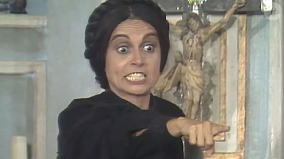 A beata mais falsa do Brasil, Perpétua (Joana Fomm), poderia aparecer liderando um 'retiro espiritual' na igreja do pastor Albérico (Enrique Diaz).