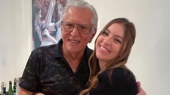 'Mais uma etapa concluída nessa batalha': aos 25 anos, neta de Carlos Alberto de Nóbrega entra em remissão do câncer e faz cirurgia de 8 horas em São Paulo