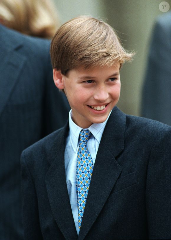 Príncipe William havia sido convidado para tirar fotos no colégio onde estudava, em um ensaio sobre o início do terceiro ano