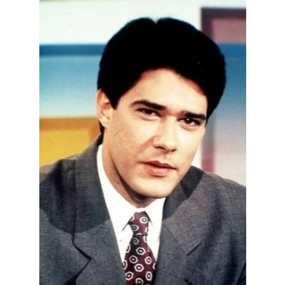 William Bonner se despede do 'JN' após 29 anos, mas se tornou um dos maiores galãs da TV brasileira diante dos olhos do público