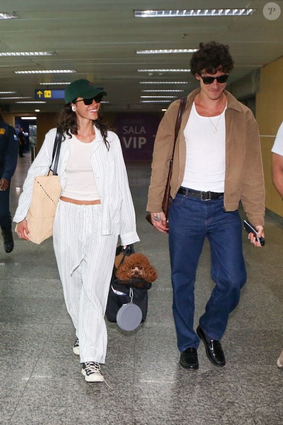 Namorados, Bruna Marquezine e Shawn Mendes vão passar o Carnaval 2026 em Salvador após réveillon em Alagoas