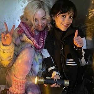 Amizade entre Enid (Emma Myers) e Wandinha (Jenna Ortega) é mais explorada na 2ª temporada