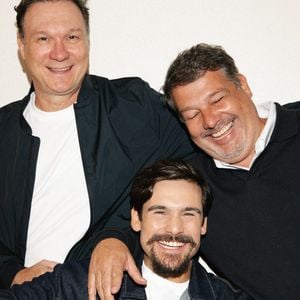 À espera do primeiro filho com Sabrina Sato, Nicolas Prattes abriu o coração ao falar sobre os ensinamentos do pai e do padrasto. Em entrevista ao Purepeople, o ator revelou os valores que pretende levar para a criação do bebê
