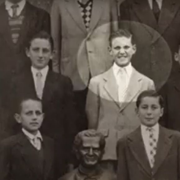 Papa Francisco foi segurança de boate antes de seguir na vida religiosa