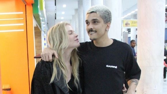 Em 2023, Luísa Sonza viveu um relacionamento com Chico Moedas, cujo término ganhou grande repercussão após a cantora falar sobre a separação durante participação no programa 'Mais Você', apresentado por Ana Maria Braga