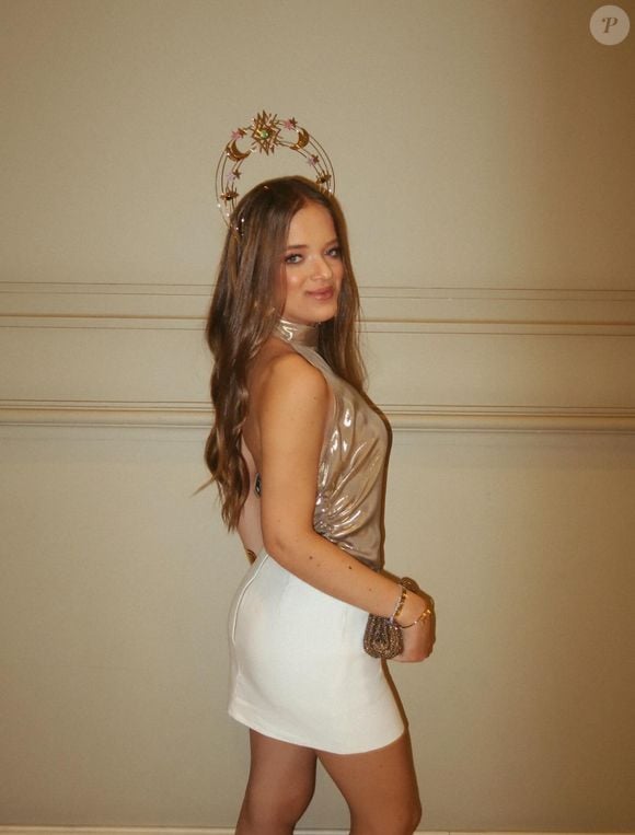 Atualmente com 16 anos, Rafaella Justus marca sua estreia na Sapucaí neste sábado, dia 21 de fevereiro