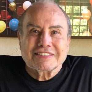 No entanto, por conta da idade avançada e de seu atual estado de saúde, o procedimento acabou sendo contraindicado.