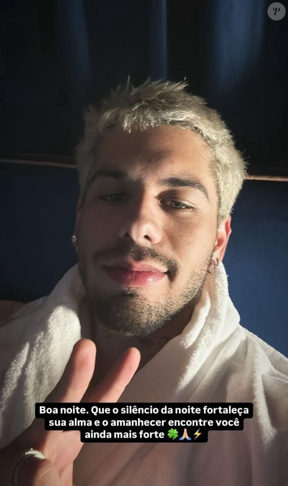 Por meio da web, Zé Felipe relatou que encontrou dificuldades para achar um presente para a filha mais velha, Maria Alice.