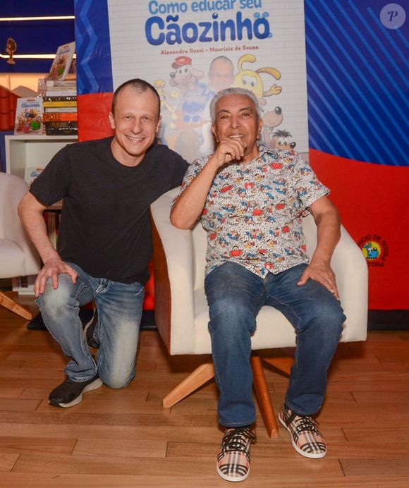 Foto mostra Mauricio de Sousa em 2024 durante lançamento de livro em parceria com o Dr. Pet Alexandre Rossi