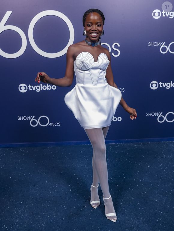 Apartamento de Clara Moneke tem vista para o Pão de Açúcar e o Aterro do Flamengo