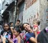 Bruna Marquezine celebrou os 31 anos em uma visita à Casa Amarela Providência, no Morro da Providência, ao lado de Shawn Mendes. Durante a ação social, a atriz explicou que escolheu comemorar o aniversário em uma instituição para contribuir com uma causa importante, enquanto o cantor fez sua primeira declaração pública de amor dedicada exclusivamente à namorada