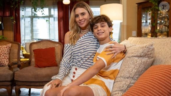 Na versão remake, o personagem Bruno é vivido por Miguel Moro — filho de Leila (Carol Dieckmann) e Ivan (Renato Góes) — transitando entre os núcleos familiar, dos Roitman e de Marco Aurélio (Alexandre Nero).