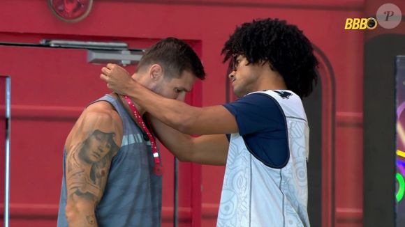 Breno escolheu Jonas para ser o Monstro e tirou o brother do grupo Vip