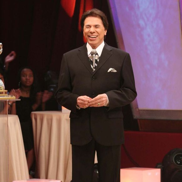 'Cauã Reymond não é bobo', disparou Silvio Santos em 2010 ao 'descobrir' que ator era casado com Grazi Massafera